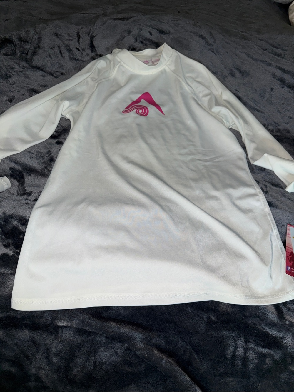 Adult M White Rash Guard Top with Pink Logo Kanu